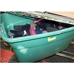 LARGE TOTE OF ASSORTED GLASSES CASES