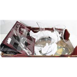 LARGE FLAT OF WINE ACCESSORIES
