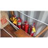 Image 8 : Misc. Contents of Container