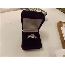 RING - STERLING SILVER - 3 CLEAR STONES