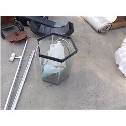 HEXAGON FISH TANK