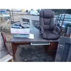 DESK - 3 DRAWER - 30 X 60 & LEATHER CHAIR TOP