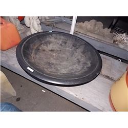 WROUGHT IRON FIRE PIT