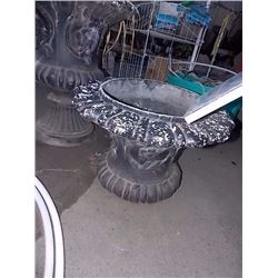 CONCRETE - PLANT POT