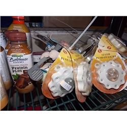 BUNDLE OF LITES & SHOE LACES ETC