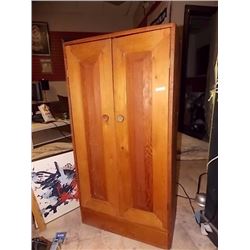RUSTIC OLD COUNTRY PINE 2 DOOR CABINET