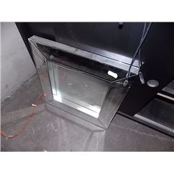 BOX MIRROR