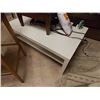 Image 1 : LARGE WHITE COFFEE TABLE