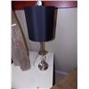 Image 1 : TABLE LAMP