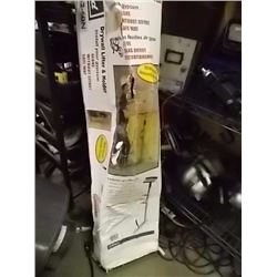 RICHARD'S DRYWALL LIFT & HOLDER