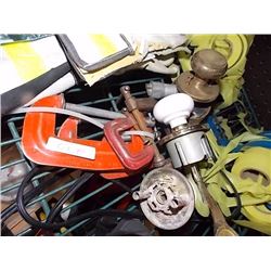 BUNDLE OF C-CLAMPS, DOOR KNOBS