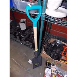 NEW YARD WORKS D-HANDLE SHOVEL