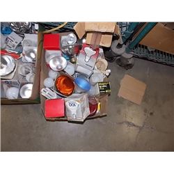 BOX OF LIGHT BULBS