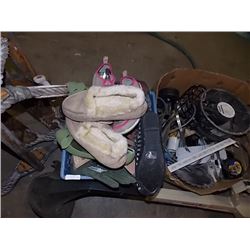 CRATE OF ASSORTED SHOES - MOSTLY NEW