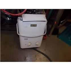 PROPANE INSTANT HOT WATER HEATER - WALL MOUNT