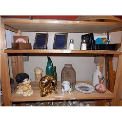 SHELF COLLECTABLE ORNAMENTS - 2 SHELVES TTL