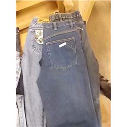 NEW JEANS - SIZE 32