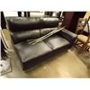 Image 1 : LEATHER BLACK LOVESEAT SECTIONAL SECTION