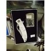 Image 2 : FOLDING KNIFE WITH LIGHTER