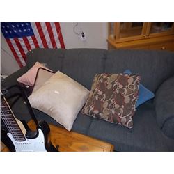 HAND CRAFTED THROW CUSIONS - NEW - 6 TTL