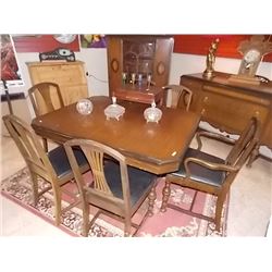 VINTAGE 7PC  WALNUT DINING ROOM SUITE - TABLE & 6 CHAIRS & 2 LEAFS