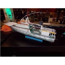 REMOTE CONTROL BOAT - SEARCH & RESCUE - NO REMOTE