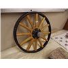 Image 1 : VINTAGE WAGON WHEEL