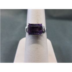 RING - 2.28CT EMERALD FACETED LAVENDAR COLOR AMETHYST & 2 DIAMONDS IN STERLING SILVER SETTING - INCL
