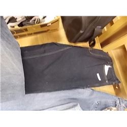 NEW JEANS - SIZE 30