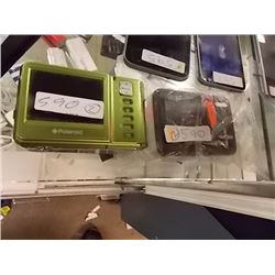 DIGITAL CAMERAS - 2 TTL