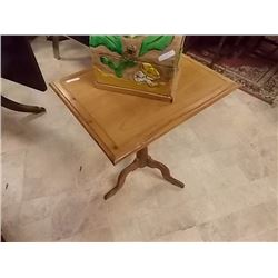 WOOD TRIPOD LEG TABLE