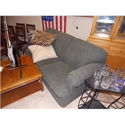 CHESTERFIELD - GREEN - 3 SEATER