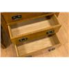 Image 5 : Pair Stickley Mission Oak 3-Drawer Chests