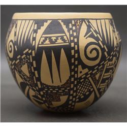 HOPI POTTERY JAR
