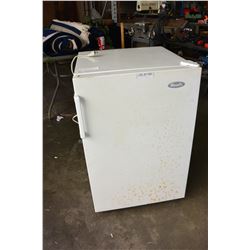 SMALL WOODS FREEZER