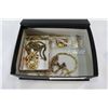 Image 1 : GOLD TONE JEWELLRY