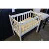 Image 1 : SMALL PAINTED CRIB