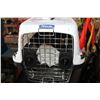 Image 2 : PETMATE HARDCOVER SMALL ANIMAL CARRIER