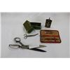 Image 1 : LOT OF VINTAGE SEWING SUPPLIES