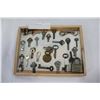 Image 1 : TRAY OF VINTAGE KEYS