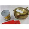 Image 2 : LOT OF THREE ASSORTED PIGGY BANKS