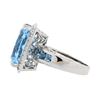 Image 3 : 14KT White Gold 6.00ct Blue Topaz and Diamond Ring