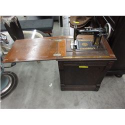 Vintage Eaton Sewing Machine in Wood Case