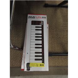 2 New Akai LPK 25 Laptop Performance Keyboards