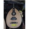 Image 1 : New Mandolin with Soft Case