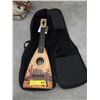 Image 1 : Magic Fluke Co. Ukulele in Soft Case