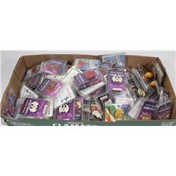 LARGE FLAT OF ASSORTED FLASHING JEWELRY