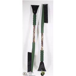LOT OF TWO 31" MOSSY OAK SNOW BRUSHES