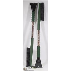 LOT OF TWO 31" MOSSY OAK SNOW BRUSHES