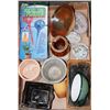 Image 1 : FLAT OF GARDEN ITEMS